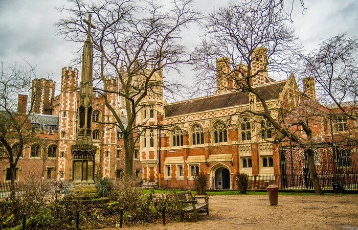 راهکار دانشگاه “کمبریج” برای مقابله با خسارت مالی کروناویروس