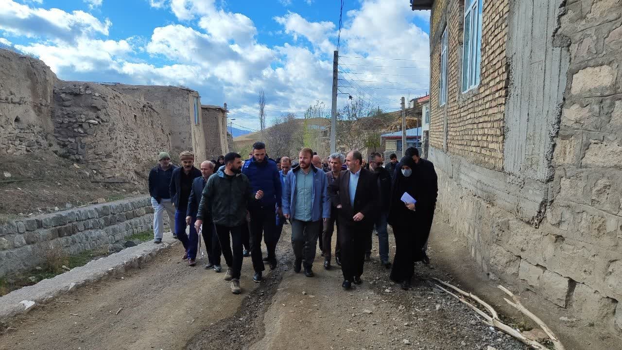 اجرای طرح های زیرساختی، اشتغال، توانمند سازی و محرومیت زدایی مردم شهرهای خلخال و کوثر در استان آذربایجان شرقی